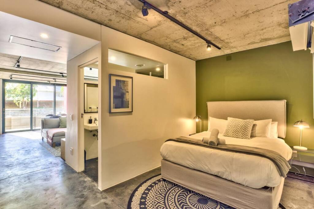 Apartment 8th Floor, Modern, Trendy Studio In New Development